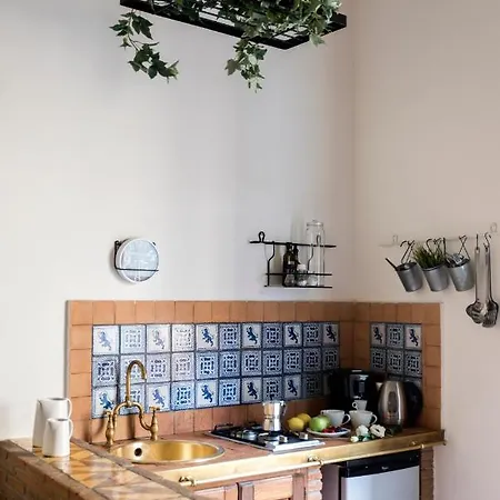 Гостьовий будинок Agora - Armida 3*